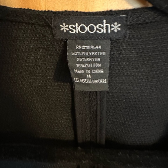 Asymmetrical collarless zipper blazer - Picture 4 of 4